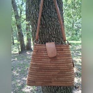 Elegant Tan Woven Shoulder Bag